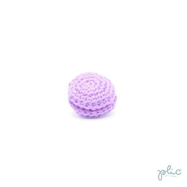 macaron mauve clair de 3cm de diamètre, crocheté par Plic